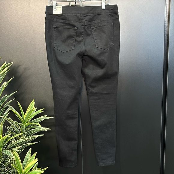 Sonoma Skinny Mid Rise,straight leg,stretch,pull on,elastic waistband jeans - Picture 2 of 8